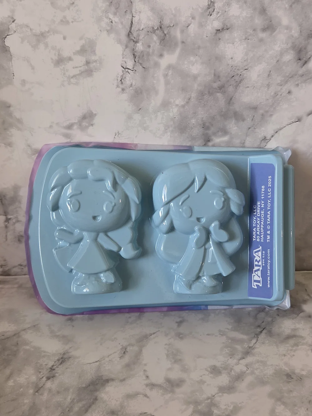 Disney Frozen Pour N' Paint & Press-On Nail Set - Purple, Blue, Pink